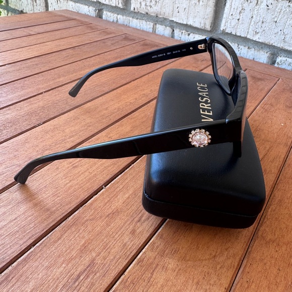 Versace eyeglass frames - Picture 2 of 4